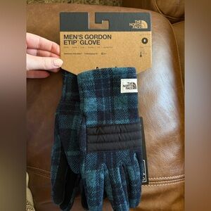 The North Face Men’s Plaid ETIP Gloves